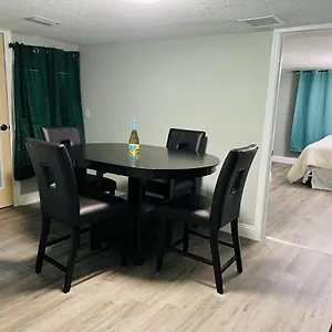 3bdrm Fruit Tree Near Downtown Holiday home