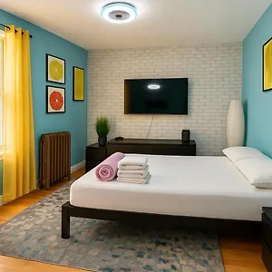  Apartment Modern Xl Queen Comfort & Character In Harlem United States